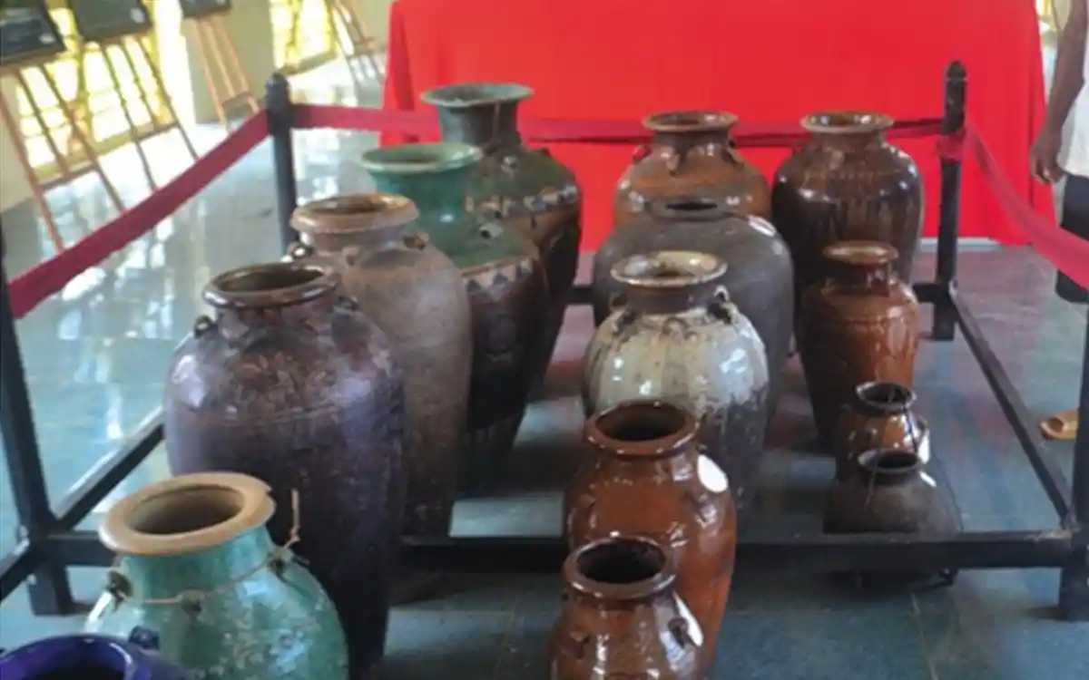 Nhà Trưng Bày Vật Dụng Truyền Thống Người Mạ