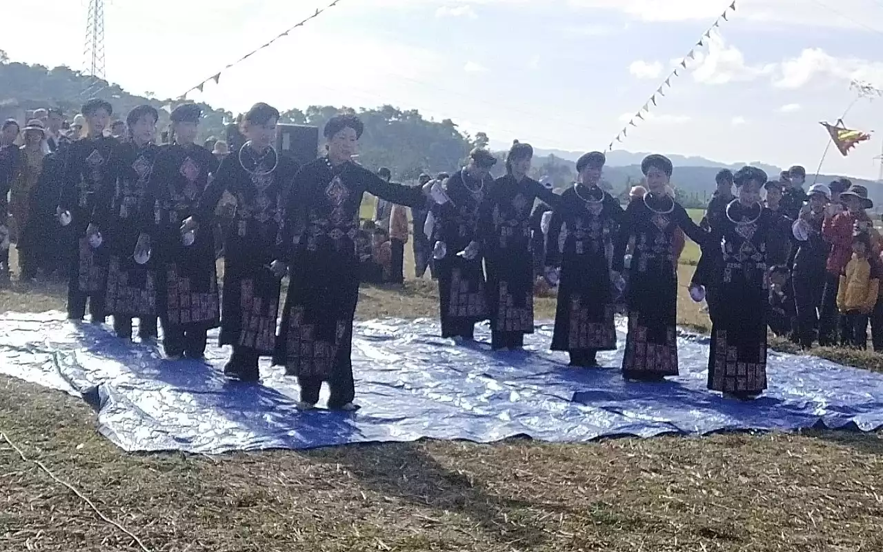 LỄ HỘI LỒNG TỒNG