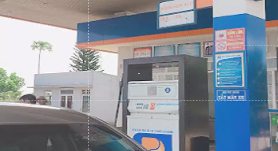 Cửa hàng xăng dầu số 40