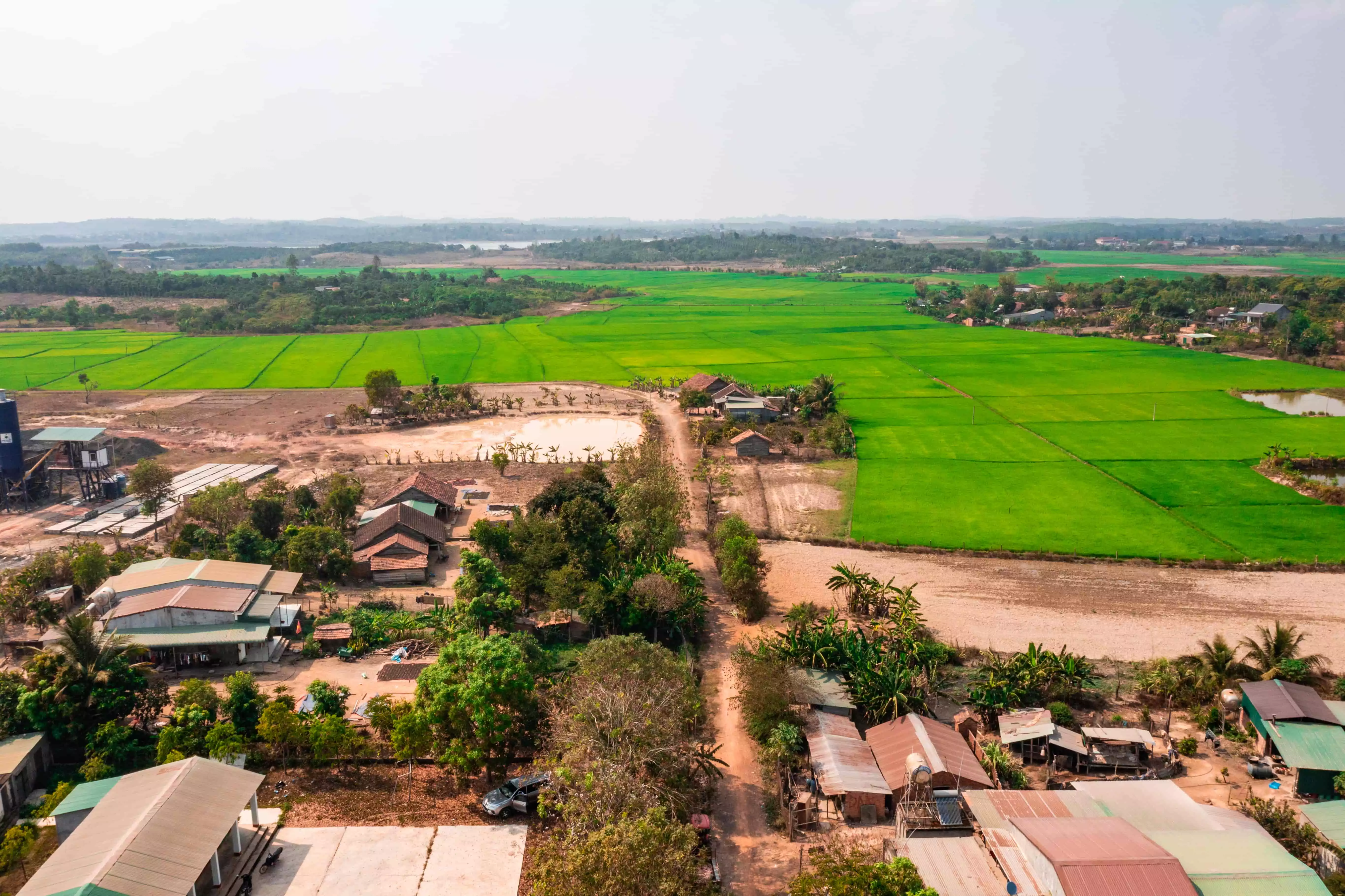 Chợ phiên của dân tộc HMông Xã Cư Knia, huyện Cư Jut